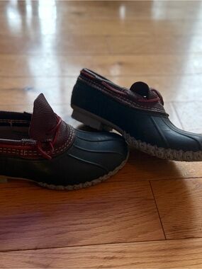 L.L. Bean Women's Burgundy and Red Leather Boat Shoes